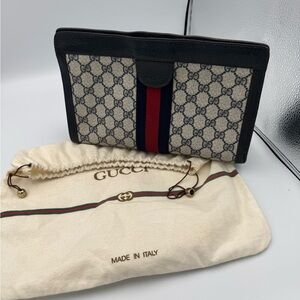 Vintage Gucci GG Supreme Sherry Line Clutch Bag